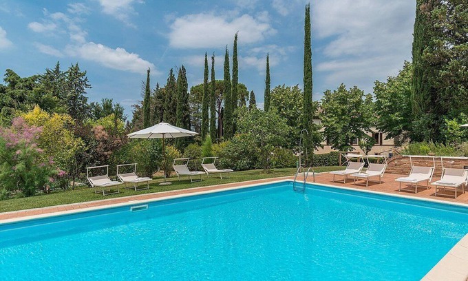 Asciano House | Villa Alba: Tranquil Villa with Pool and Garden Retreat