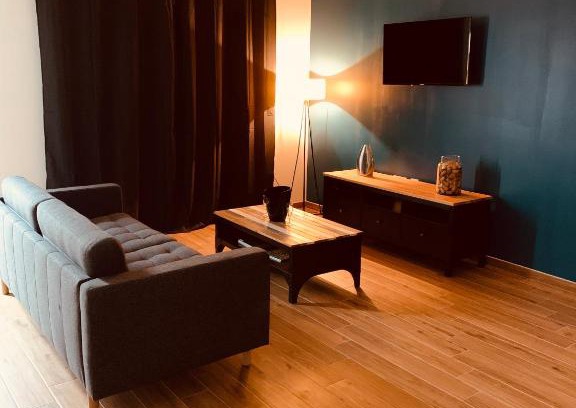 Aumenancourt House | Charming Villa Alba: Family-Friendly Retreat with Top Ratings