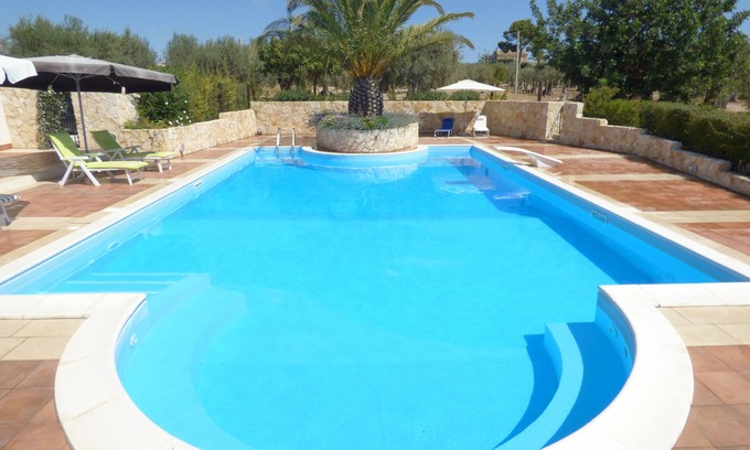 Chiaramonte Gulfi Villa | Villa Albero Limone: Oceanfront Farmhouse with Private Pool