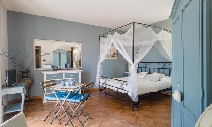 La Loggia Bed & Breakfast | Villa Albina: Guest Favorite with Breakfast & Pet-Friendly Stay