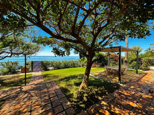 Rincon de la Victoria House | Villa Alboran: Oceanfront Retreat for 9 Guests