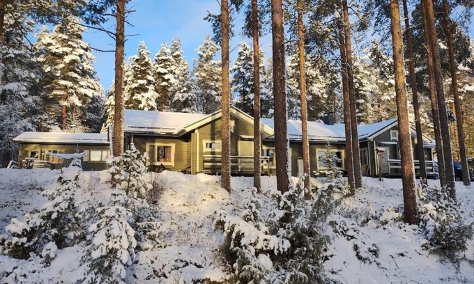 Rovaniemi Apartment | Villa Aleksi: Family-Friendly Retreat with Hot Tub & High Ratings