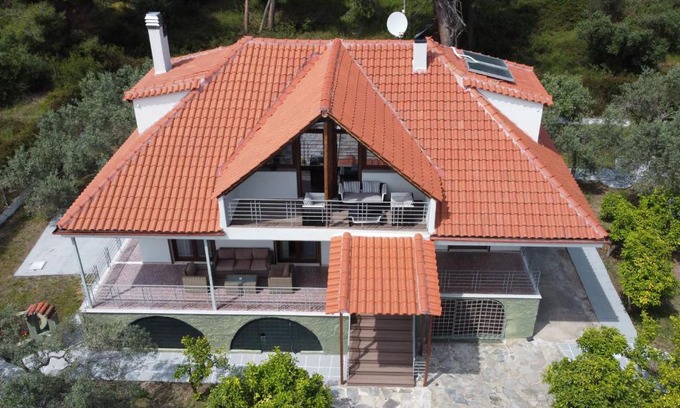 Komnina Villa | Discover Villa Alex - Guest Rated 9.9, Perfect for Families