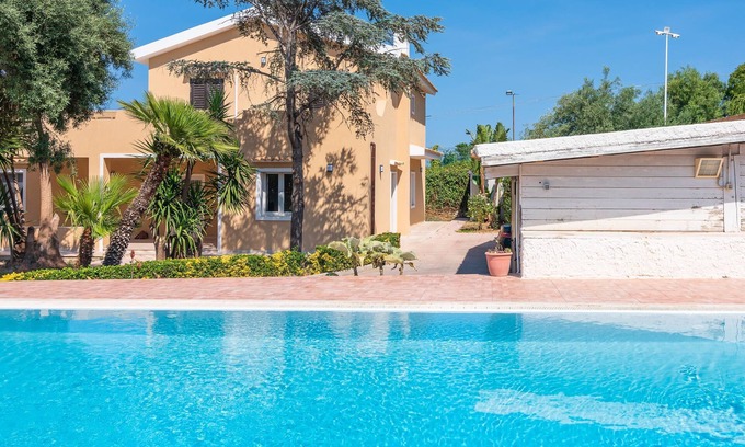 Belvedere Apartment | Villa Alexandra: Relaxing Sea View with Pool & Wi-Fi