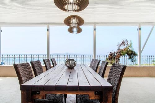 Nea Iraklia Villa | Pet-Friendly Villa Alexandra with Oceanfront Views