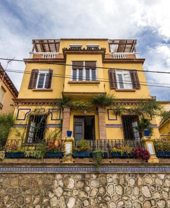 Centro House | Cozy Villa Alicia Guest House: Pet-Friendly Retreat Awaits