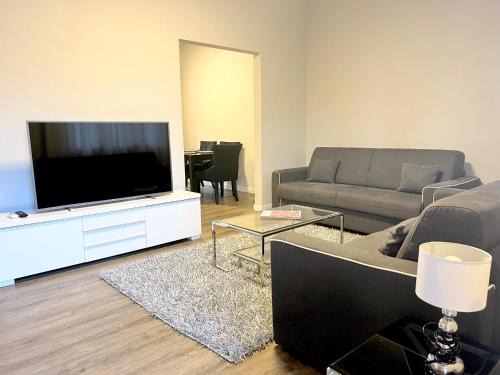 Forte dei Marmi House | Discover Villa Allende: 4-Star Pet-Friendly Retreat