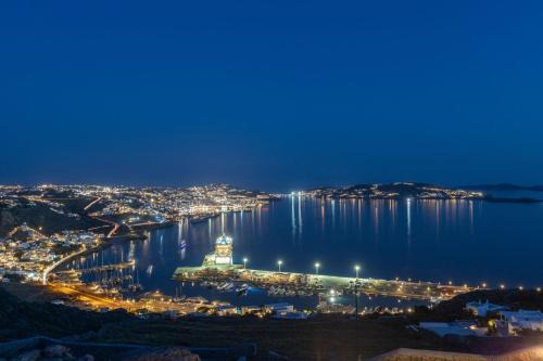 Agios Stefanos Villa | Experience Villa Almi: 4-Star Oceanfront Retreat in Mykonos