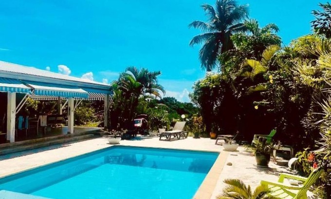 Le Gosier House | Idyllic Villa in GOSIER with Pool & Breathtaking Sea Views
