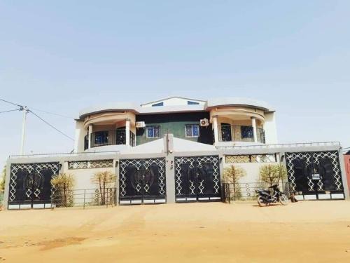 Ouagadougou Villa | Villa Amina splendid elegant structure