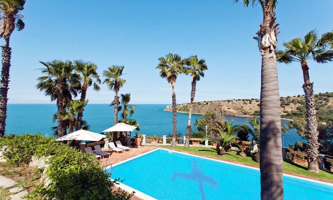 Brucoli Villa | Villa Amore: Ocean View Villa with Pool and Spa in Sicily