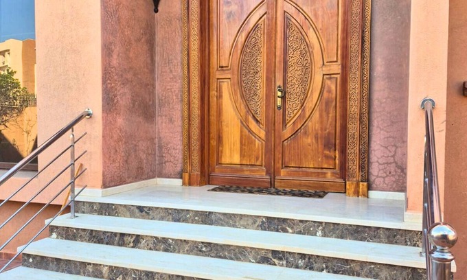 Menara Villa | Villa Amroth 450m² with private pool
