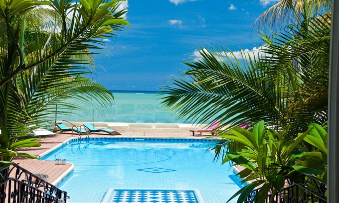 Pointe Aux Sables Hotel | Villa Anakao: Guest Rated 9/10 with Pool and Spa Amenities