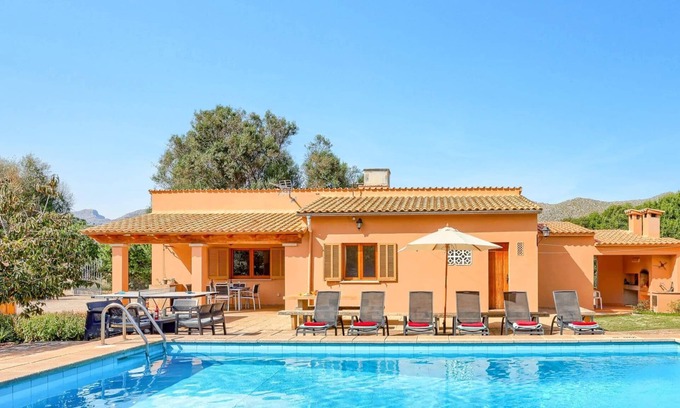 Puerto de Pollensa Villa | Discover Villa Andreu: Family-Friendly Retreat with Pool
