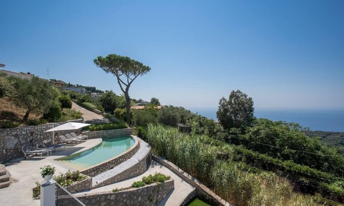 Sant'Agata sui Due Golfi Villa | Villa Andrilla: Your Ideal Escape Awaits