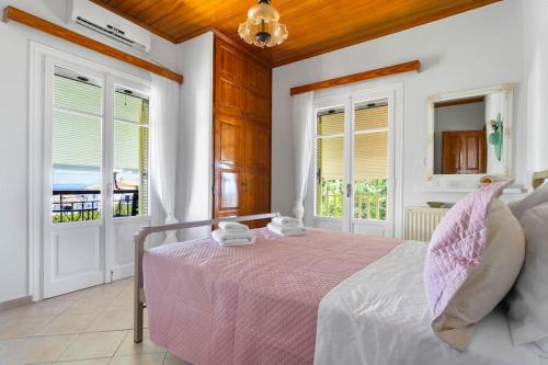 Spetses House | Discover Villa Anel: 4-Star, Pet-Friendly Retreat
