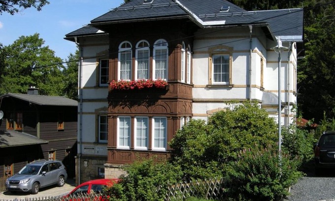 Altenberg Apartment | Villa Angelika: Family-Friendly Hotel with Inviting Pool
