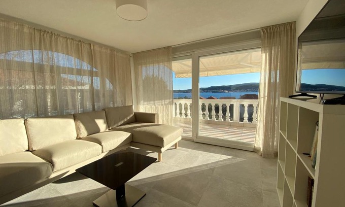 Kuciste Villa | Villa Anica: Oceanfront Retreat with Breathtaking Views
