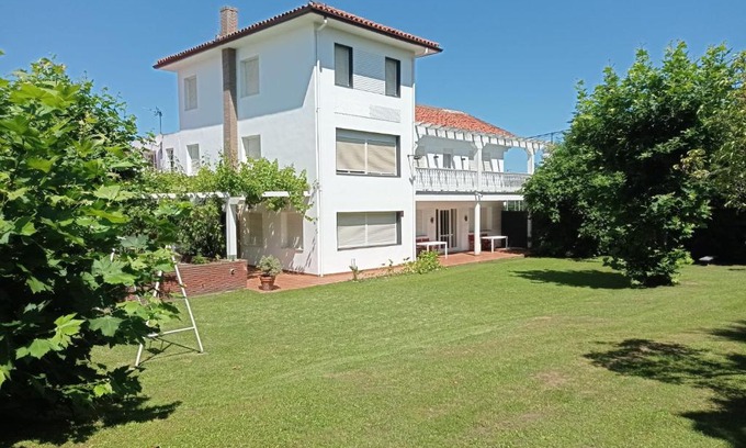 Boo Villa | Experience Family Comfort at Villa Anievas - Rated 8.5/10