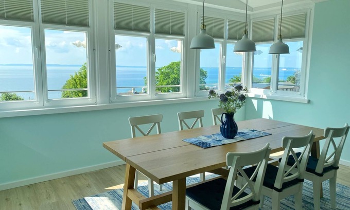 Sassnitz Apartment | Villa Anna: Family-Friendly Retreat in Sassnitz Awaits