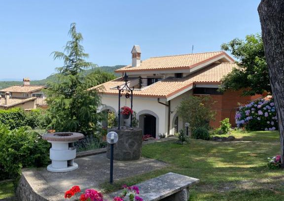 Rocca di Papa House | Villa Anna: Family-Friendly Oceanfront Escape with Pets Welcome