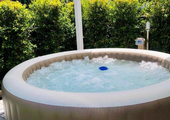 Riposto House | Delightful Villa Antares with Pool and Hot Tub Amenities