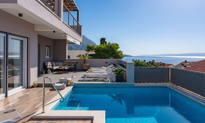 Omis Villa | Villa Antares: En-Suite Bedrooms with Heated Pool & Spa