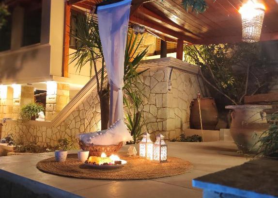 Kirtomadhos Villa | Family-Friendly Villa Anthemida in Chania with Pool
