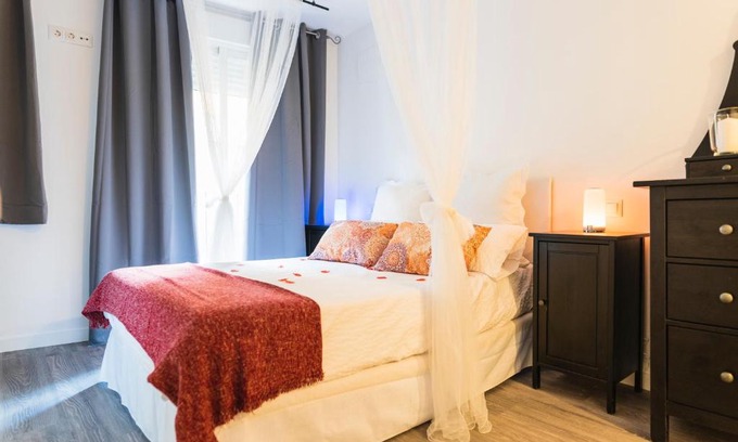 El Molar House | Family-Friendly Stay at Villa Antolín with 9/10 Guest Rating
