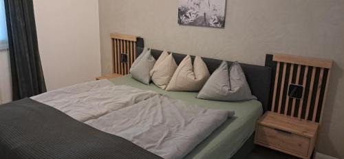 Bad Goisern Apartment | Cozy 2 Bedroom Apartment with Ocean View near Hallstatt