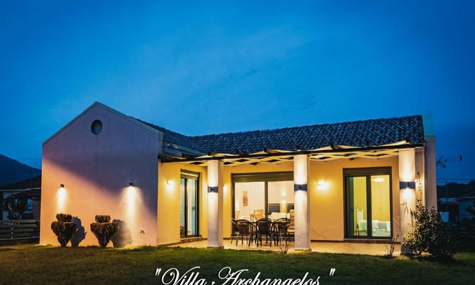 Zalongo Villa | Villa Archangelos: Guest Rated 9.7, Family & Pet Friendly