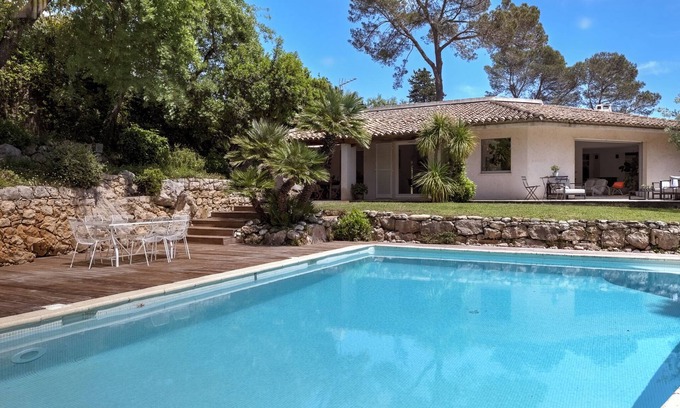 Valbonne House | Charming Villa in Valbonne with Pool & Family-Friendly Amenities