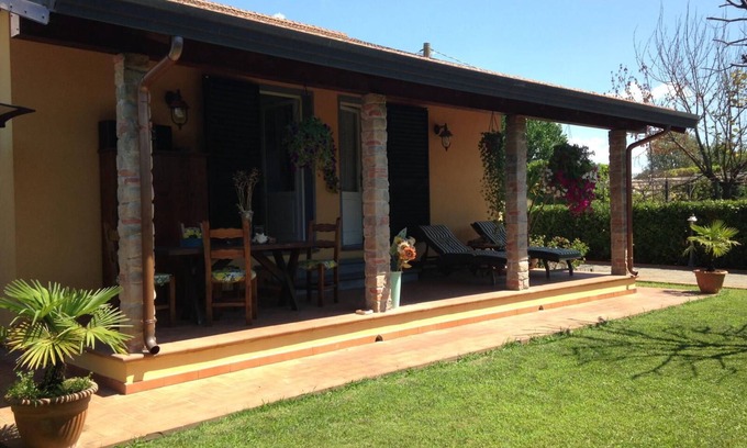 Lido di Camaiore Villa | Villa Arianna: Tranquil Retreat Near Versilia Nightlife