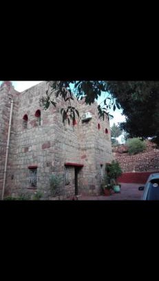 Bine el Ouidane Villa | Villa Arri Atlas: Family-Friendly Retreat with Pool Access