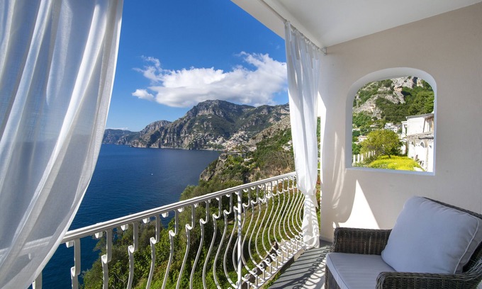 Laurito Apartment | Unforgettable Villa Arzilla 2 with Private Sea Access