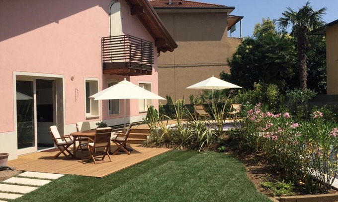 Desenzano del Garda Apartment | Villa Arzilla: Family-Friendly Retreat with 9.7/10 Rating