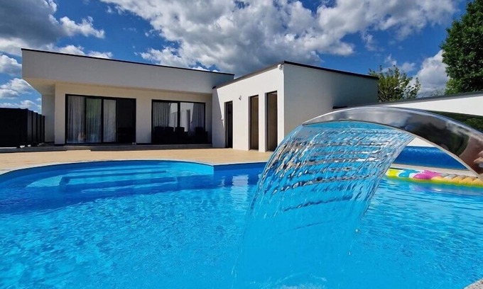 Mali Radic House | Villa AS in Bihać, Bosnia and Herzegovina