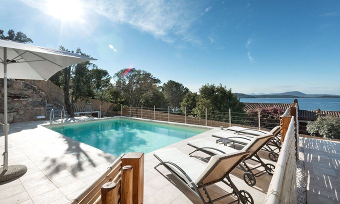 Tiriddo Villa | Villa Astrea Alba: Steps from the Beach with Private Pool