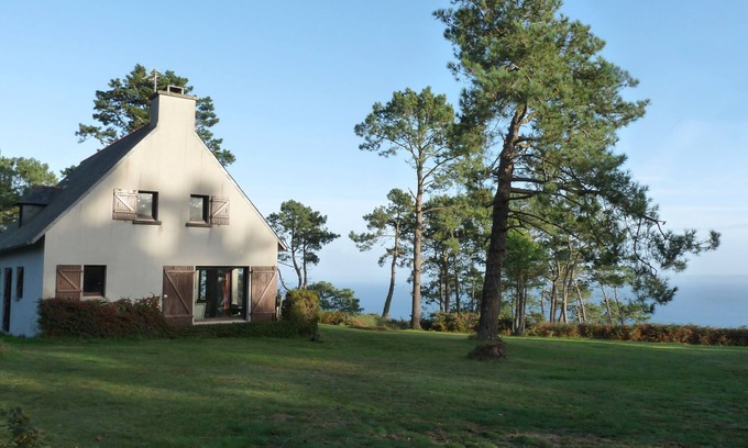 Crozon House | Seaside Escape at Villa Cap de la Chèvre with Ocean Views