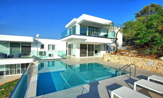 Agios Spyridon Corfu Villa | Villa Athena: Oceanfront Retreat with Private Pool in Corfu