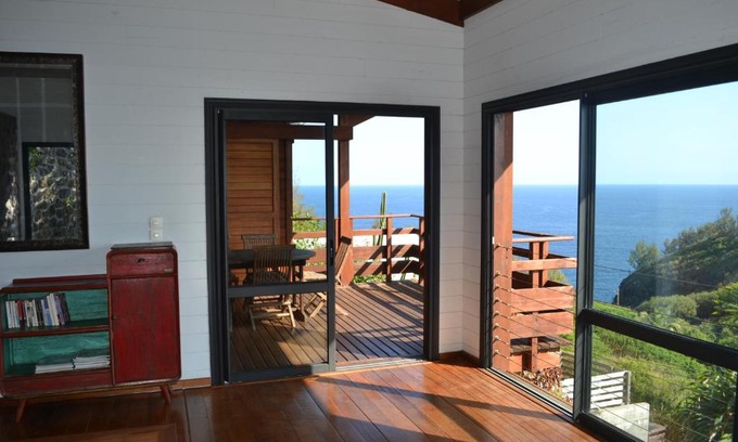 Grande Anse House | Unique Villa Le Chat Perché: Family-Friendly Retreat