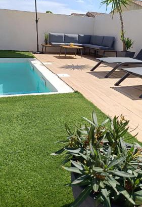 Saint-Gervasy Villa | Experience Villa au Soleil: Pet-Friendly Oasis with Pool