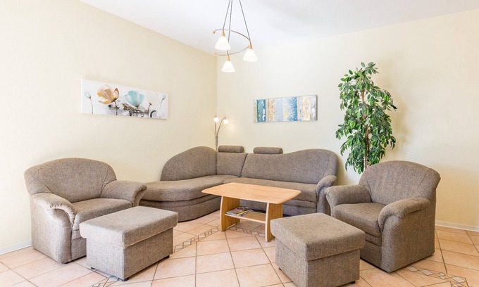Boltenhagen Apartment | Villa Augusta: Oceanfront Family Retreat with Kitchen Access