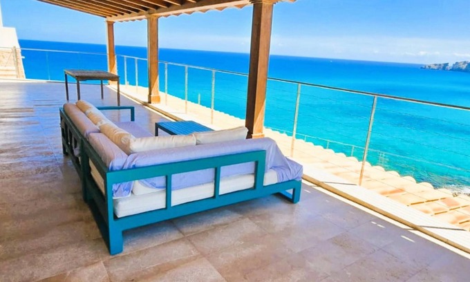 Cala Mesquida House | Villa Aurea: Breathtaking Sea Views & Pet-Friendly Comfort
