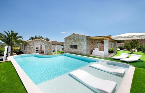 Castiadas Villa | Discover Villa Aurora: Family-Friendly Retreat in Castiadas