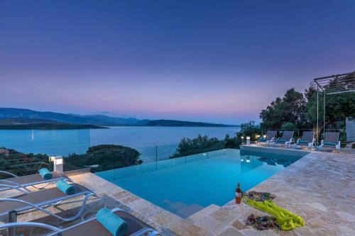 Petaleia Villa | Family-Friendly Villa Aurora Kerasia with Full Kitchen