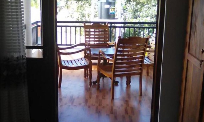 Matara House | Cozy Villa Aurora: Perfect for Family Getaways