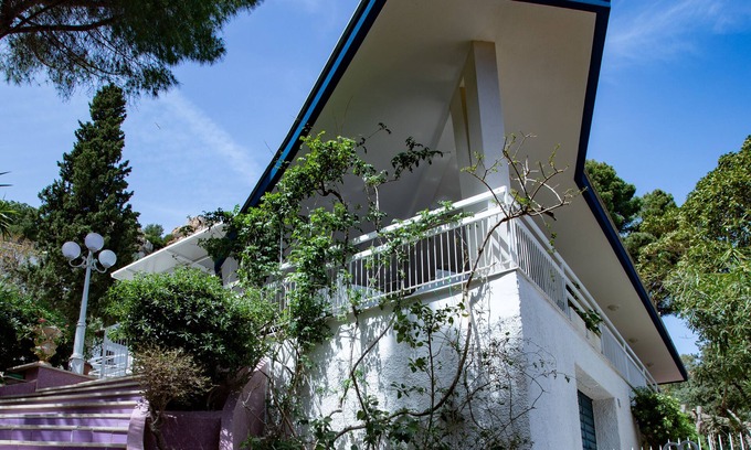 Addaura Apartment | Villa Aurora Mondello Addaura: Family-Friendly Getaway
