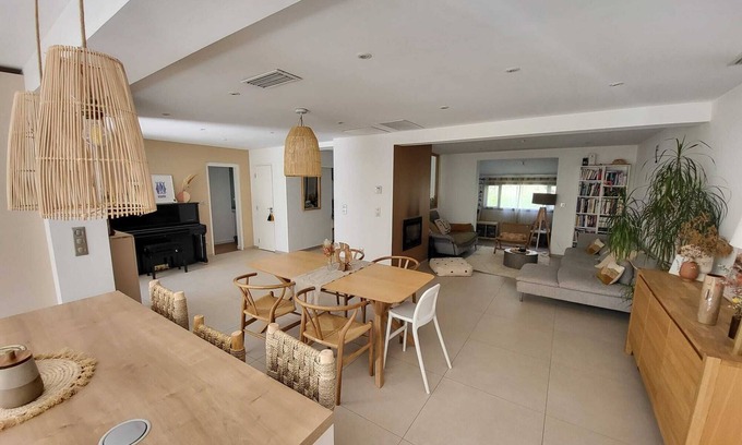 Saint-Jean-de-Vedas Villa | Cozy Villa with Pool, 20 Minutes to Beaches & Montpellier