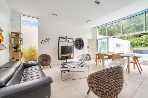 Longeville-sur-Mer Villa | Inviting Villa with Pool, Steps from Rampillon Beach